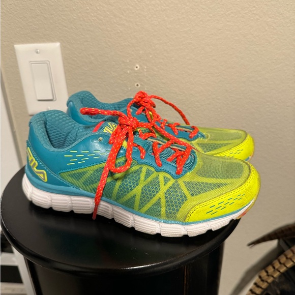 FILA neon sneakers-7 1/2 - Picture 2 of 7